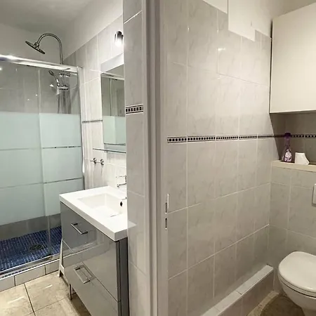Confortable Avec Wifi, Parking, Proche Thermes Et Centre D'amelie-les-bains - Fr-1-703-62 *